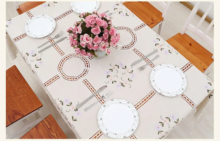 Elegant Cotton Linen Tablecloth - Chic Lace Design for Any Occasion