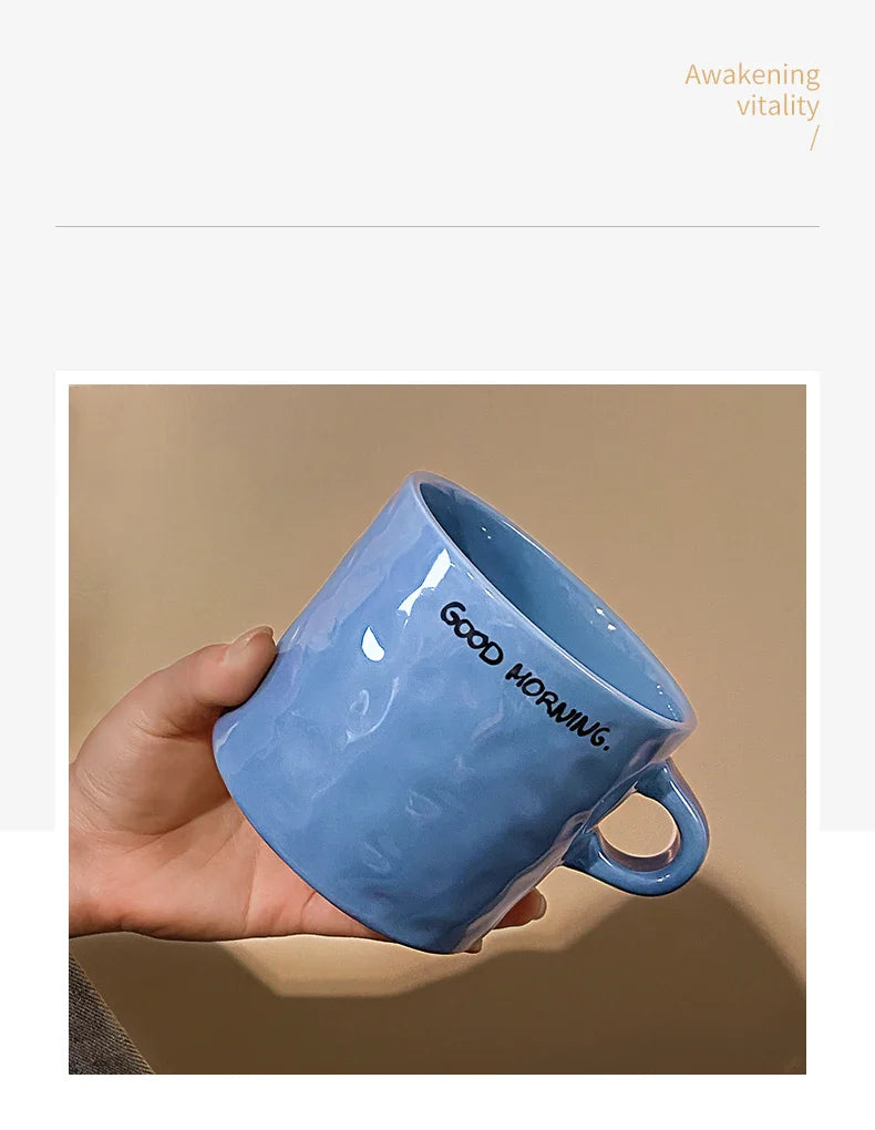 Elegante tazza in ceramica da 550 ml: perfetta per gli amanti del caffè!