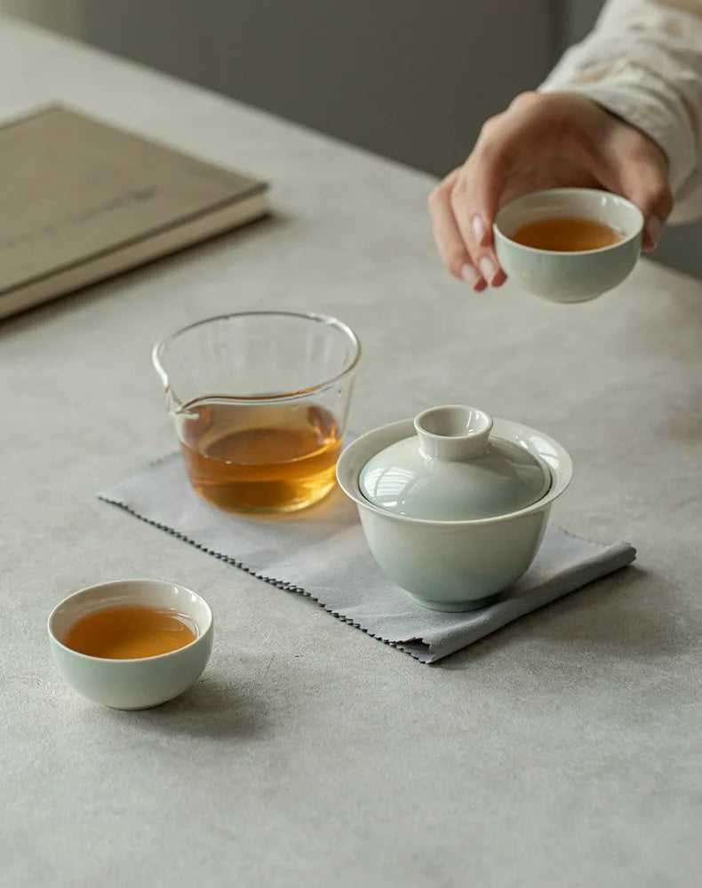 Elegant Gradation Pink Tea Set for Aficionados | Portable & Stylish