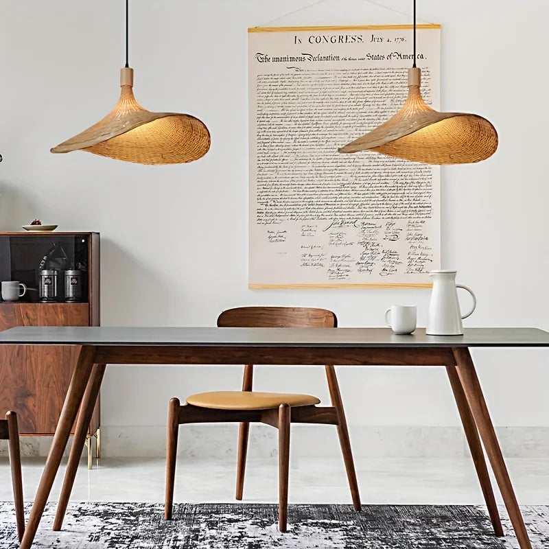 소박한 손으로 짠 대나무 전등갓: 아늑한 가정 장식 조명